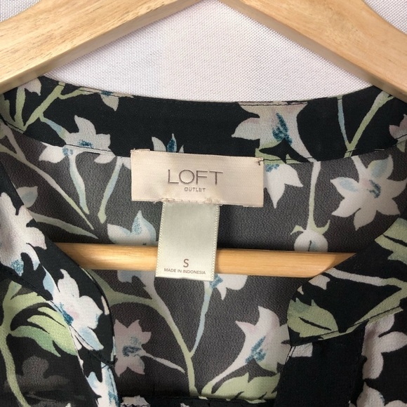 LOFT Black Floral Semi Sheer Long Sleeve Blouse S - Picture 4 of 4